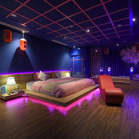 ホテル Chiic House 1 - Khach San Tinh Yeu ダナン市 エクステリア 写真